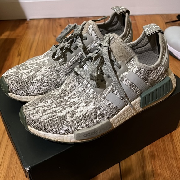 Adidas NMD R1 in green - Picture 3 of 6